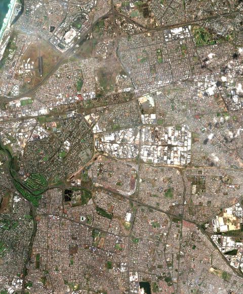 Sentinel-2 crop of Table Bay anchorage at 33.94°S 18.54°E, captured 16 Oct 2026