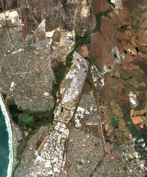 Sentinel-2 crop of Table Bay anchorage at 33.83°S 18.54°E, captured 16 Oct 2026